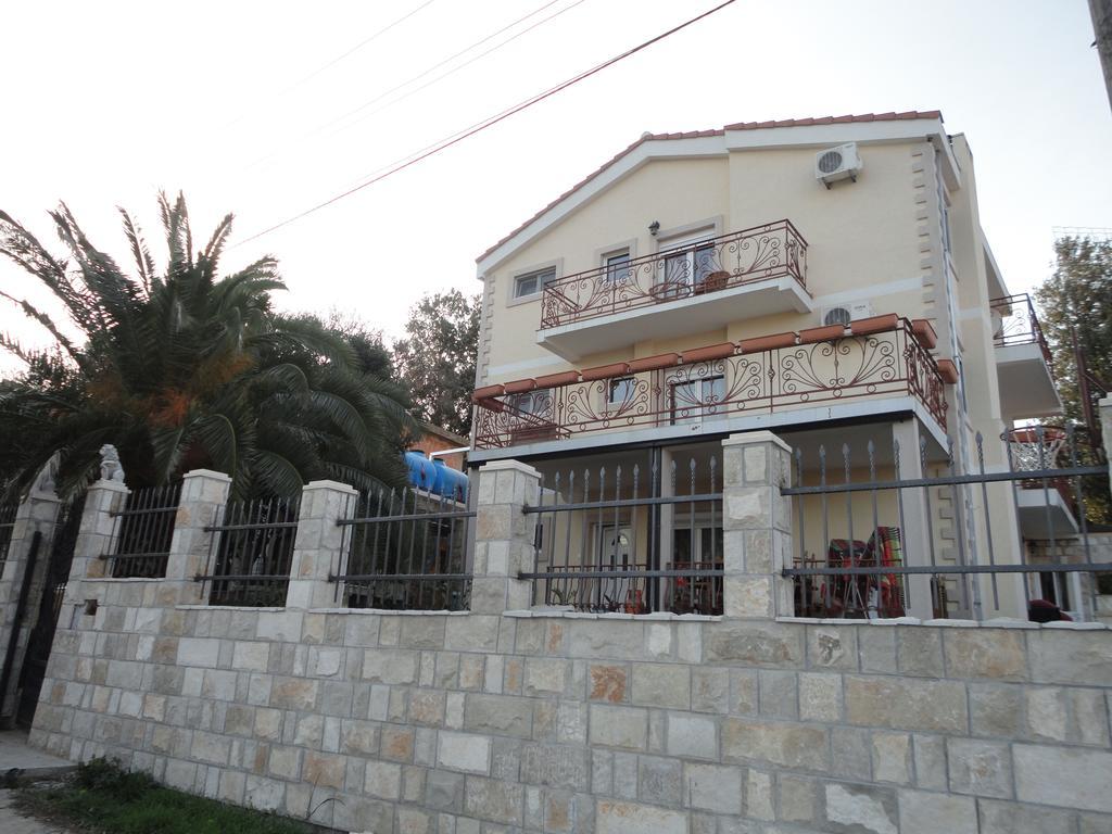 Apartments Delcheva Utjeha Exterior foto